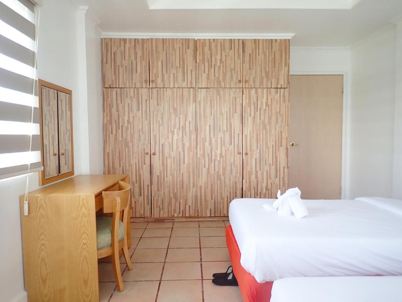 Blue Ocean View Hotel Koror Exterior photo