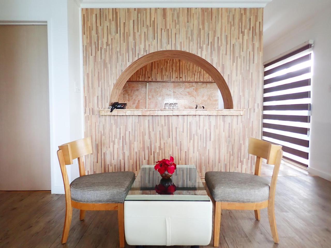 Blue Ocean View Hotel Koror Exterior photo