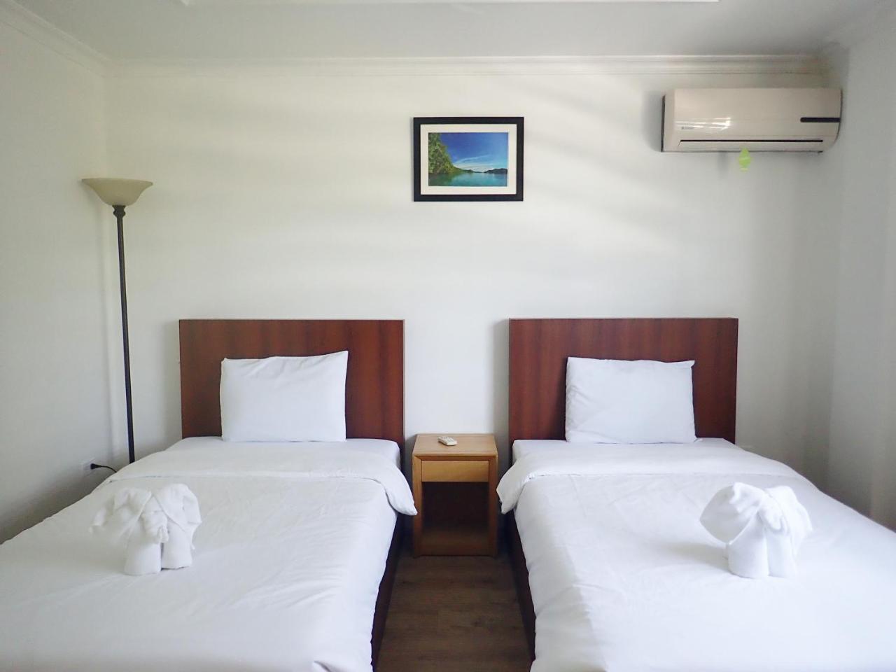 Blue Ocean View Hotel Koror Exterior photo