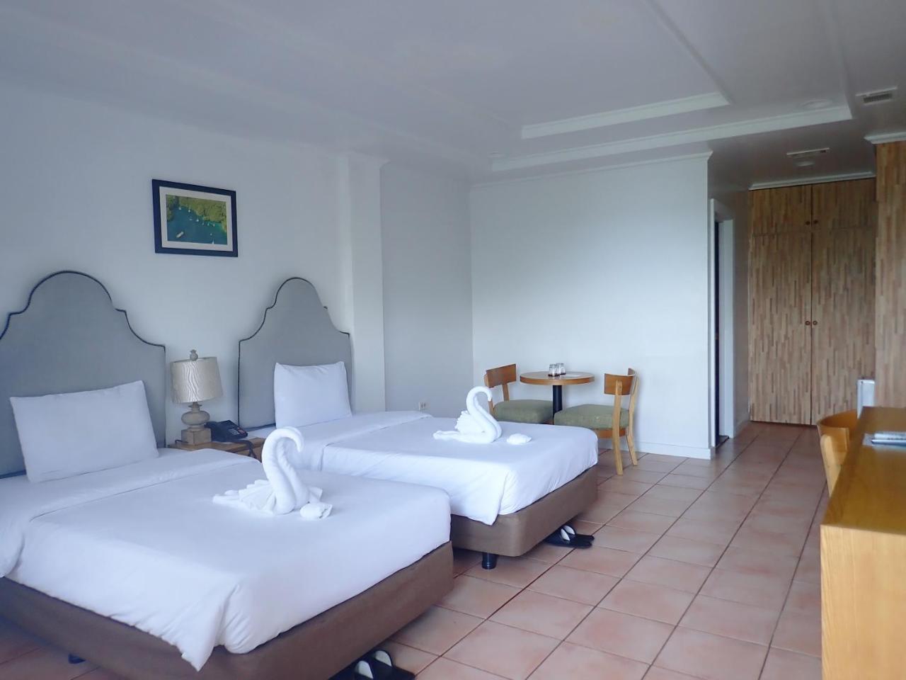 Blue Ocean View Hotel Koror Exterior photo
