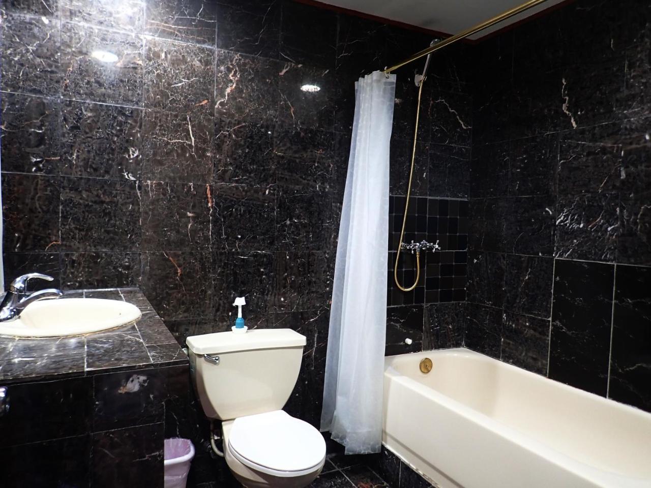 Blue Ocean View Hotel Koror Exterior photo